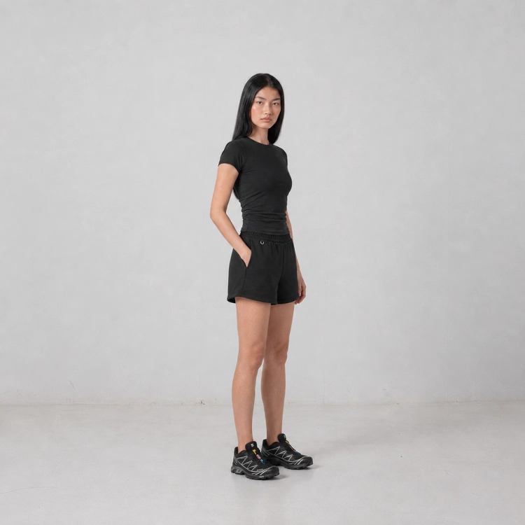 black baby tee 3/4
