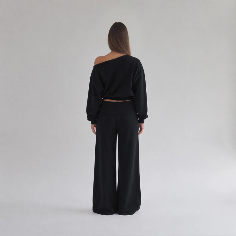 black of shoulder model back.jpg