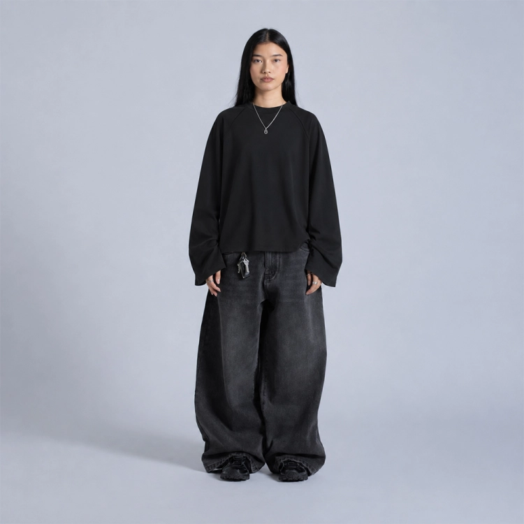 tee.tat.too_0027_black longsleeve.jpg